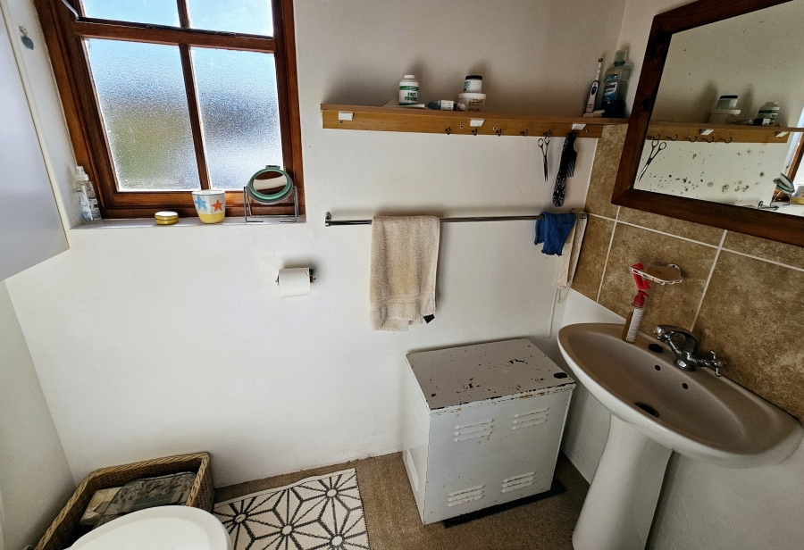 5 Bedroom Property for Sale in Stilbaai Oos Western Cape